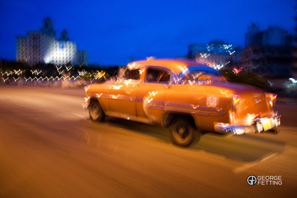 Tailgating NY Taxi only we are in HavanaÌÎÌ__‰ۡóÁÌÎ?_.