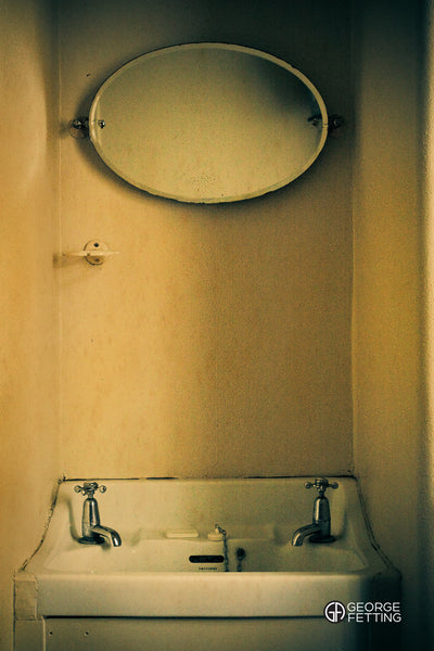 vintage wash basin